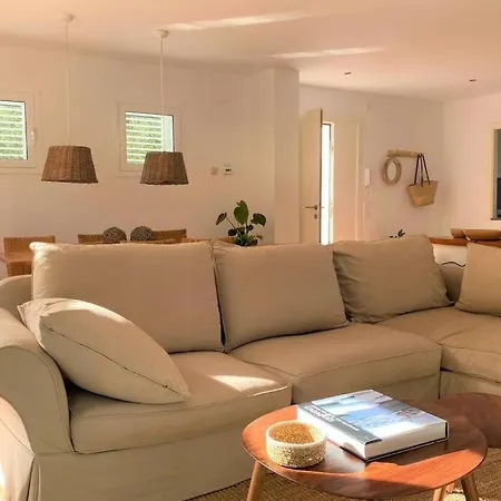 Llebeig -casa Mediterranea Con Gran Jardin