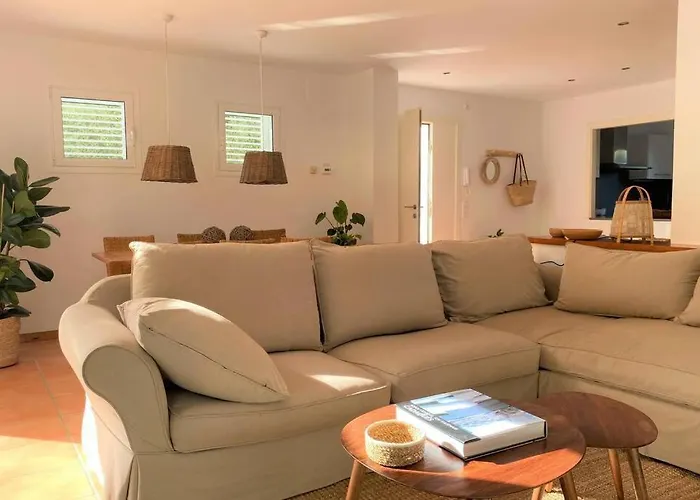 Llebeig -casa Mediterranea Con Gran Jardin