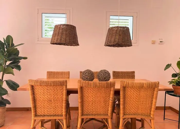 Llebeig -casa Mediterranea Con Gran Jardin Feriehus *